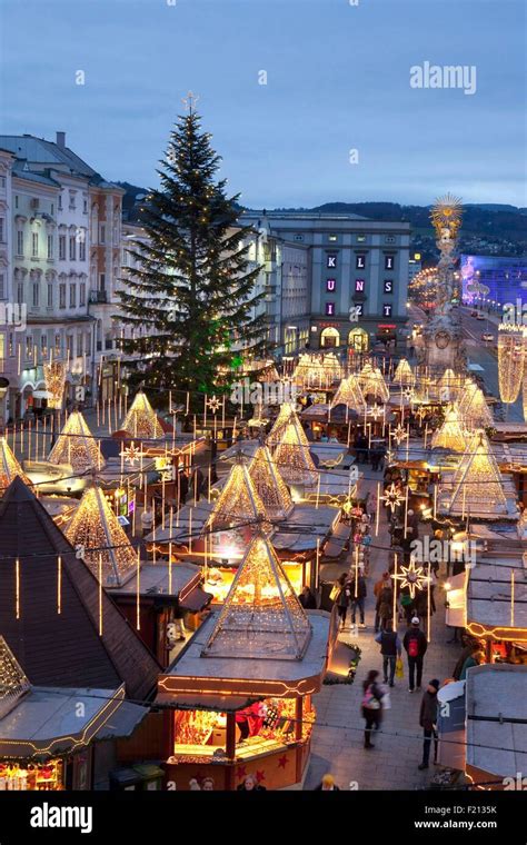 Austria Upper Austria Linz Hauptplatz Christmas Market At Dusk Stock