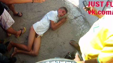 Thief depantsed public brazil член хуй голый nude cock penis стриптиз