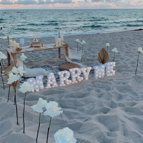 Gyunjux Marry Me Sign Led Light Up Letter Valentine Gift Light Up