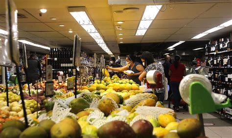 Sete Em Cada Dez Brasileiras E Brasileiros Reduziram Compra De Alimentos