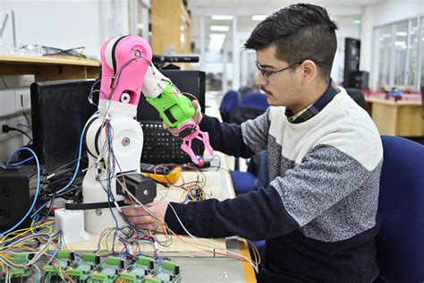 Admisión 2024 Escuela de Ingeniería Eléctrica