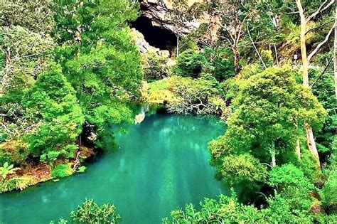 Jenolan Caves Blue Mountains Day Tour: Explore Australia’s Most ...