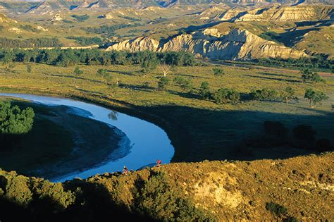 7 Of The Most Beautiful Places To See In North Dakota