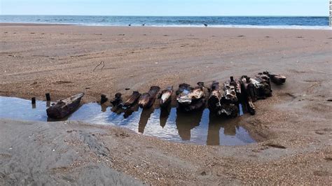 Century Old Shipwreck On North Carolinas Shore Uncovered By Tides