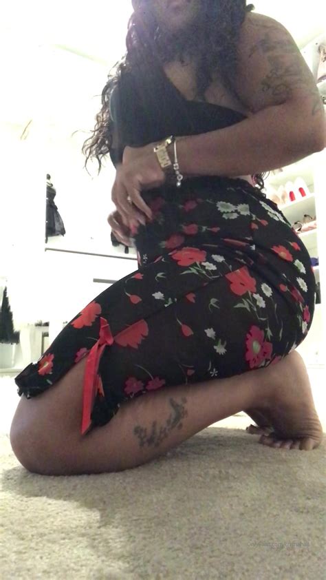 Watch Chynahall Onlyfans Magnificent Queen Jumping On Sex Toy