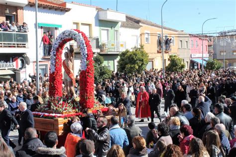 Alc Zar De San Juan Celebra San Sebasti N Con Las Tradiciones Hogueras