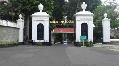 Kebun Raya Bogor / Sejarah / Rute dari Stasiun / Lokasi Pintu Masuk dan ...