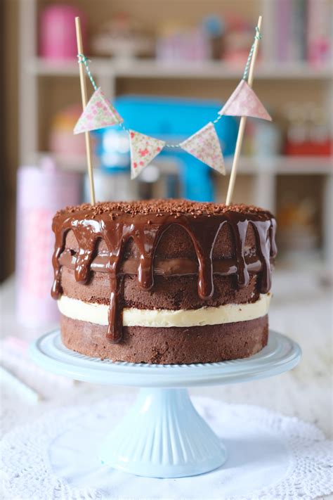 Naked Cake Recheio De Brigadeiro E Leites Danielle Noce