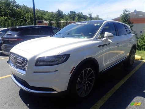 2022 Pristine White Metallic Tri Coat Lincoln Nautilus Reserve AWD