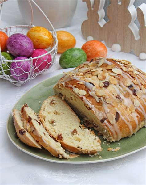 Fluffiges Osterbrot Backen Mit Trockenhefe Und Rosinen