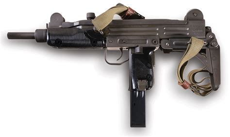 Why is the Uzi Submachine Gun So Beloved By Special Forces?