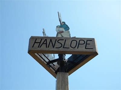 Hanslope Village Sign, Bucks - Pictorial Village Signs on Waymarking.com