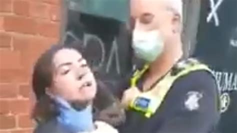 Victoria Police Officer In Viral ‘choking Arrest Video Cleared After