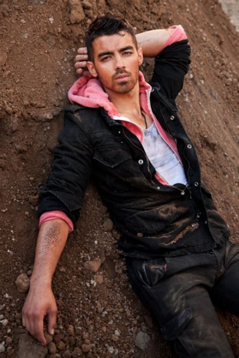 Kar1n9 Leer Es Mi Vida Joe Jonas Photoshoot Hot 2011