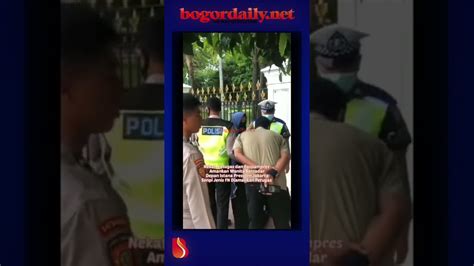 Wanita Bersenjata Api Terobos Istana Youtube