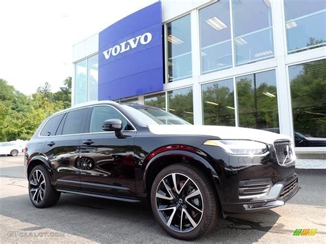 Onyx Black Metallic Volvo Xc T Awd Momentum Exterior Photo