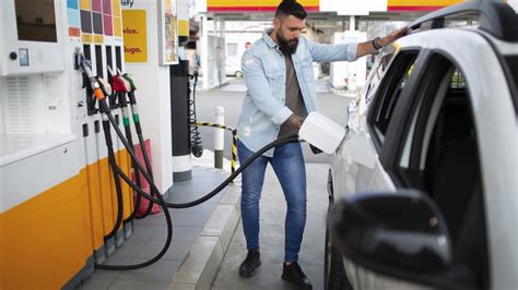 La Gasolina Sigue Su Escalada Y Toca Un Nuevo M Ximo Anual Tras Sumar