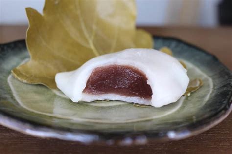 Kashiwa mochi - a traditional Japanese treat for kids - Ai made it for you