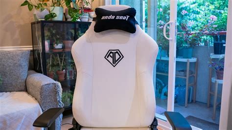 I sat on this budget throne – and I may never pay for a pricey gaming ...