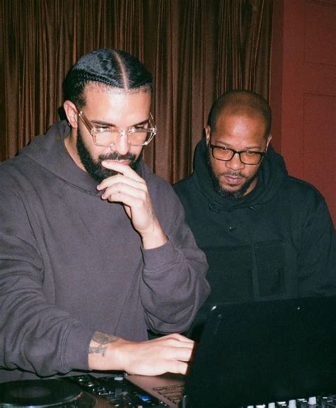 What Specs Is Drake Wearing Any Guess On The Brand Thanks In Advance R Drizzy