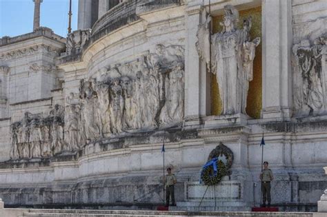 Monument To Victor Emmanuel Ii In Rome Photos And Review