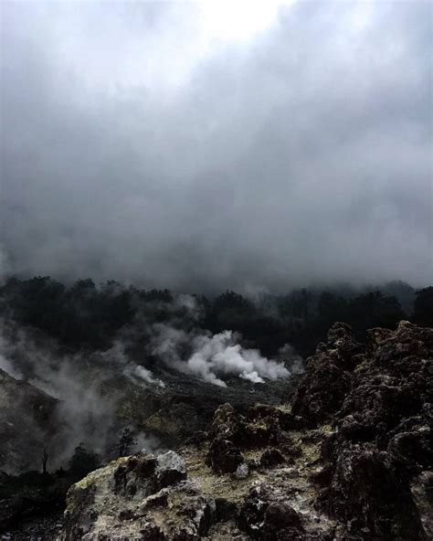 Gunung Di Indonesia Yang Dikenal Paling Angker Pernah Ke Sini