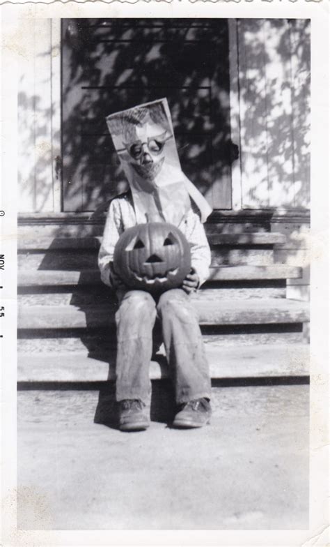 Hilarious And Haunting Vintage Halloween Snapshots From Spooky Seasons Of Yore Boing Boing