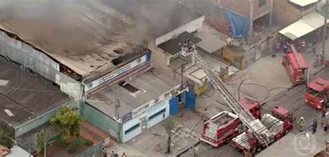 Escola Pega Fogo Na Zona Norte Do Rio Brasil 247