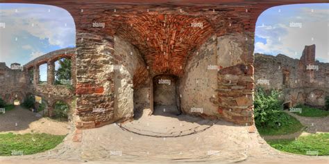 360° View Of Ruins Of The Tarło Palace 136 Alamy