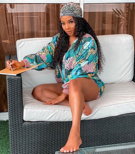 Toke Makinwa Says She Is Being Blackmailed With Photoshopped Nude Photos Flavision