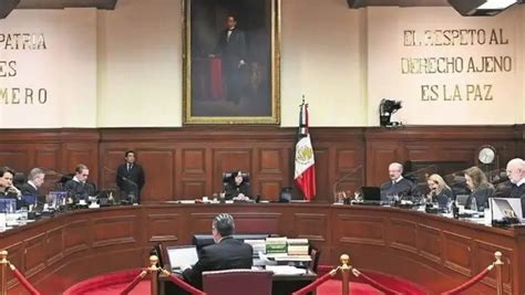 Se confrontan ministros Javier Laynez y Lenia Batres en sesión de la