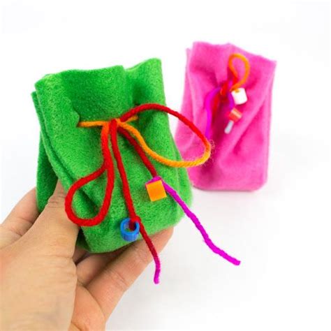 No Sew Felt Drawstring Pouches Felt Pouch Felt Crafts Easy Felt Crafts