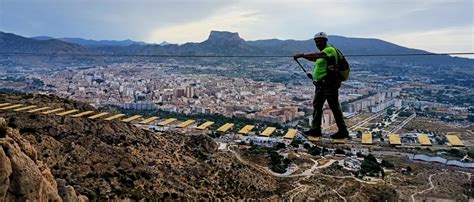 V A Ferrata Del Bol N Un Viaje Entre Las Nubes