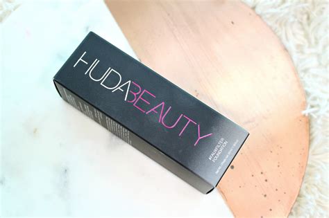 Samantha Jane: Huda Beauty Faux Filter Foundation Shade Comparisons 420 ...
