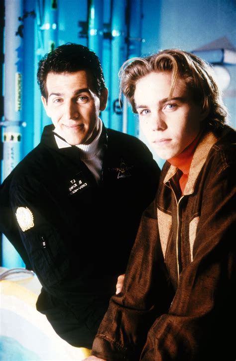 Seaquest Dsv Promos Jonathan Brandis Photo 30963891 Fanpop