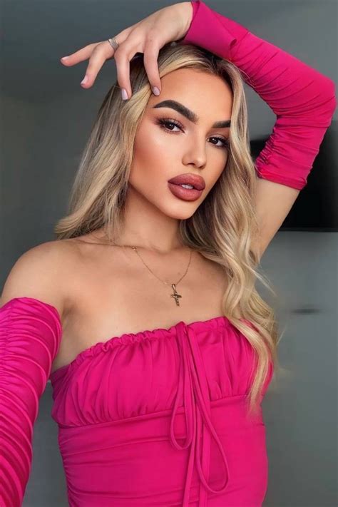 Beautiful Yulia 24 Y O From Kharkov With Blonde Hair ID 638170 LadaDate