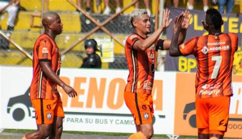 Guila Vence A Platense Y Es L Der Del Apertura Diario El Mundo