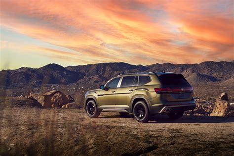 2024 Volkswagen Atlas Peak Edition Rocks Basecamp Concept Influences