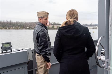 Dvids Images The Honorable Meredith Berger Visits The U S Naval