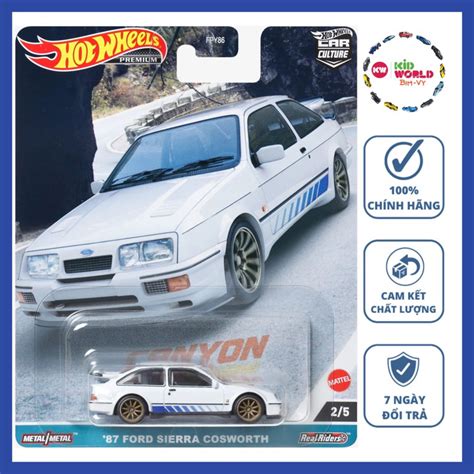 Xe mô hình Hot Wheels Premium Canyon Warriors Series 87 Ford Sierra Cosworth HKC54 bánh cao su