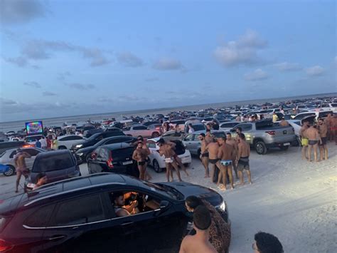 Praias De Salinas No Par Lixo E Aglomera O De Carros Incomodam