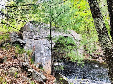 Abandoned stone arch bridge in Alfred, Maine. Just off Route 111 ...