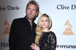 Avril Lavigne Reunites With Ex Chad Kroeger On Stage During Nickelback