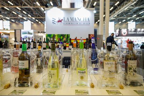 22 Bodegas De La Mancha Presumen De Vinos De Gran Calidad En Wine París