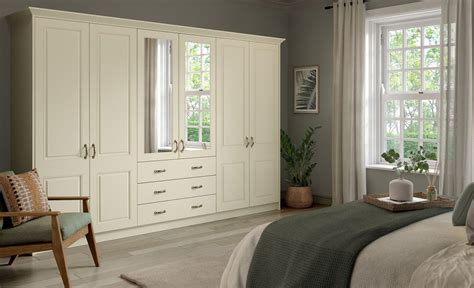 Carlton Replacement Bedroom Wardrobe Door Custom Made