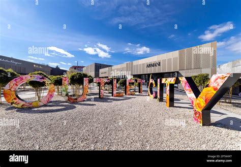 outletcity metzingen shopping centre factory outlet