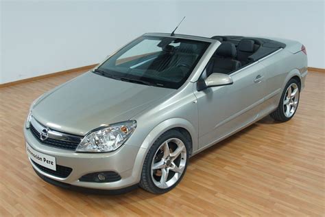 OPEL ASTRA TWIN TOP 1 9 CDTi 150 CV 6 VEL COSMO Automocio Pere