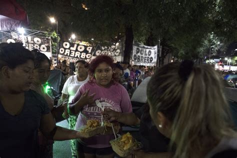 Caos En La 9 De Julio Piqueteros Marcharon A Desarrollo Social Y