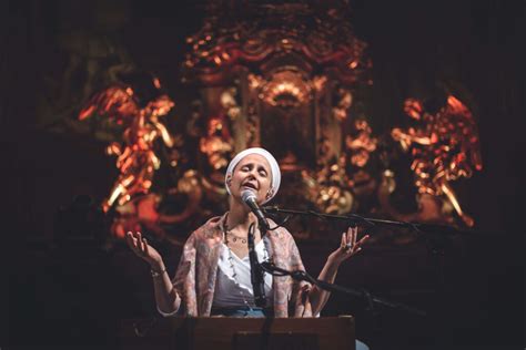 Snatam Kaur Presenta Su Gira Heartflow En España