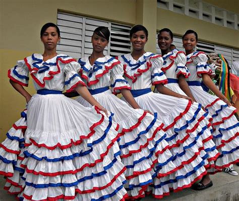 Traditional Dominican Dress Traje Tipico De Cuba Traje Típico Vestidos De Danza